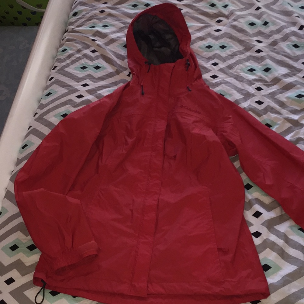 Columbia red rain jacket women’s Small with Hood